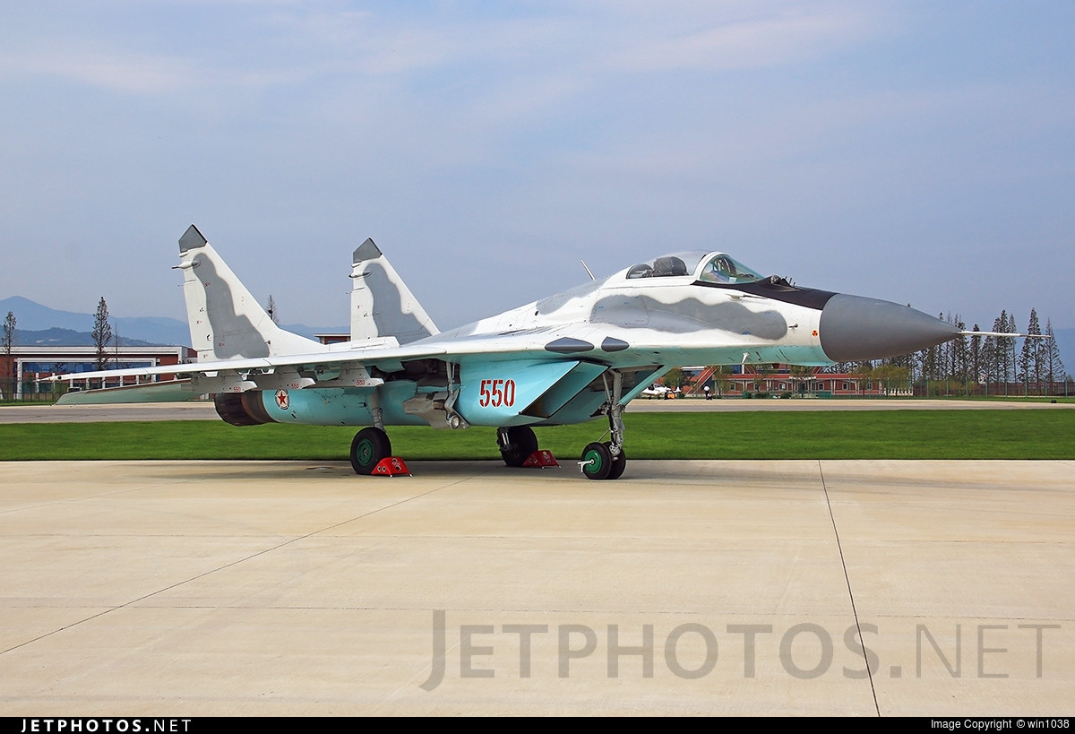 Giá của loại chiến đấu cơ chiếm ưu thế trên không này cũng khá rẻ, chỉ vào khoảng 22 triệu USD cho phiên bản MiG-29S (theo tỷ giá năm 2013). Nguồn ảnh: Jetphotos.