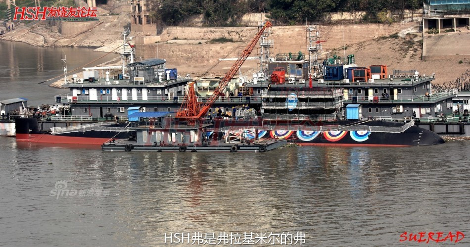 Tàu ngầm Type 039 cũng được Trung Quốc xuất khẩu ra nước ngoài, phiên bản xuất khẩu có định danh là S20, từng xuất hiện năm 2013 nhưng có kích thước nhỏ hơn, giãn nước khi lặn chỉ là 2300 tấn và lặn sâu tối đa 300 mét. Nguồn ảnh: Sina.