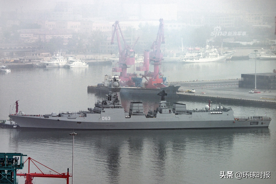 Khu trục hạm Kolkata của Hải quân Ấn Độ có mặt tại Thanh Đảo. Đây hiện được coi là khu trục hạm hiện đại nhất của Hải quân Ấn Độ hiện nay, được nhập biên hồi năm 2014. Nguồn ảnh: Sina.