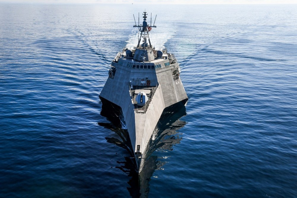 Hải quân Mỹ dự kiến sẽ đóng mới tổng cộng 19 tàu chiến đấu ven bờ loại này và theo như tính toán của Lầu Năm Góc, số lượng tàu được đóng mới càng cao, giá thành sẽ càng giảm thấp. Nguồn ảnh: Sina.