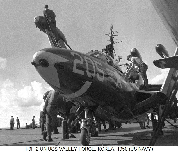 Được thiết kế để phục vụ trên tàu sân bay, tiêm kích F-9 Cougar của không quân hải quân Mỹ ra đời từ năm 1951 và bắt đầu được phục vụ trong biên chế quân đội Mỹ từ năm 1952. Nguồn ảnh: USAF.