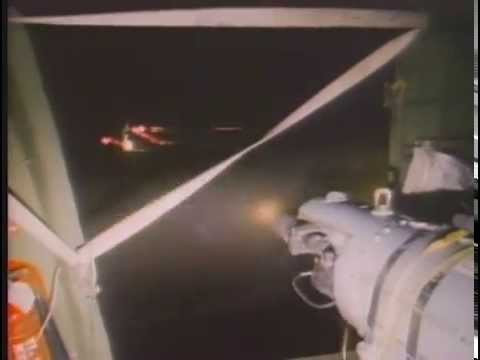 AC-47 có phi hành đoàn lên tới 7 người, trong đó bao gồm hai phi công, một kỹ sư bay, một chuyên gia vận tải cùng hai xạ thủ. Nguồn ảnh: Thearchive.