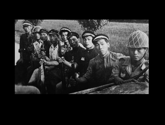 Thuật ngữ "Chiến sĩ học sinh" được sử dụng để chỉ những đơn vị lính hoặc những người lính Hàn Quốc xung phong tham chiến trong chiến tranh Triều Tiên khi họ đang ngồi trên ghế nhà trường. Nguồn ảnh: Chosul.