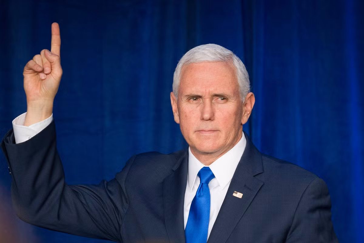 Phó Tổng thống Mỹ Mike Pence cho biết nước này sẽ đưa nhà sáng lập trang WikiLeaks, ông Julian Assange, ra trước công lý sau khi ông này bị Anh bắt giữ tại Đại sứ quán Ecuador ở London