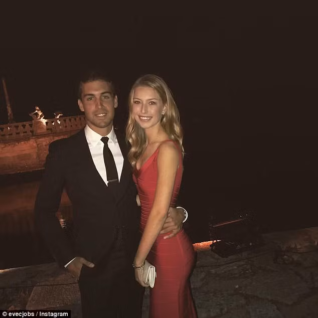 Giống như Eve, bạn trai cô cũng là thiếu gia bảnh bao của một gia đình giàu có. Anh là cháu nội Eugenio Garza Sada - Chủ tịch tập đoàn VISA.