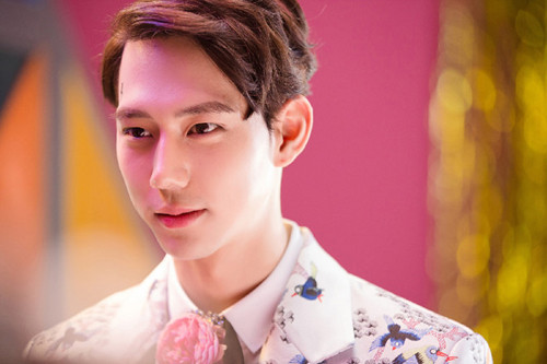 Jin Joo Hyung tên thật là Kim Jin Tae, sinh năm 1994. Năm 2011, Jin Joo Hyung lần đầu ra mắt với vai trò diễn viên trong tác phẩm điện ảnh Dream. Sau đó, anh liên tiếp góp mặt trong các bộ phim điện ảnh Doctor, Code Name: Jackal. Tuy nhiên Jin Joo Hyung chỉ đảm nhận toàn vai rất nhỏ trong phim nên chưa để lại dấu ấn cho người hâm mộ.