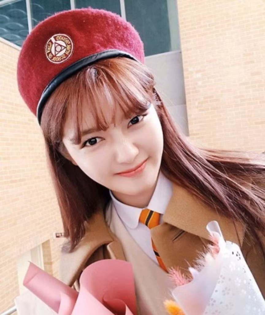 Cô nàng đáng yêu trong ngày lễ tốt nghiệp