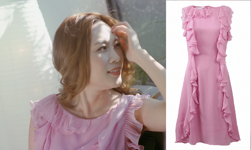 Chiếc đầm màu hồng thương hiệu Oscar de la Renta của Mỹ Tâm có giá khoảng 61 triệu đồng ở Việt Nam. Ảnh: VTC.