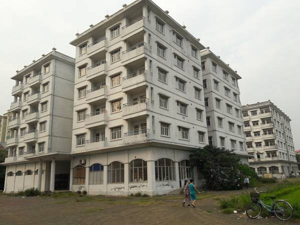 Khu nhà tái định cư Sài Đồng (Long Biên, Hà Nội) cũng không có người ở sau hơn 10 năm xây dựng. Ảnh: Baoxaydung.