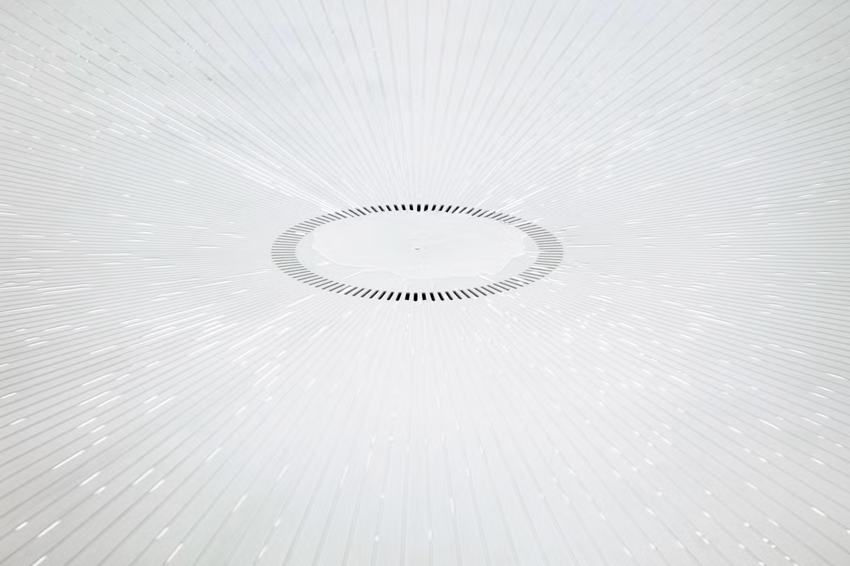 Giọt nước chảy tạo ra cho người xem cảm giác về các ngôi sao.