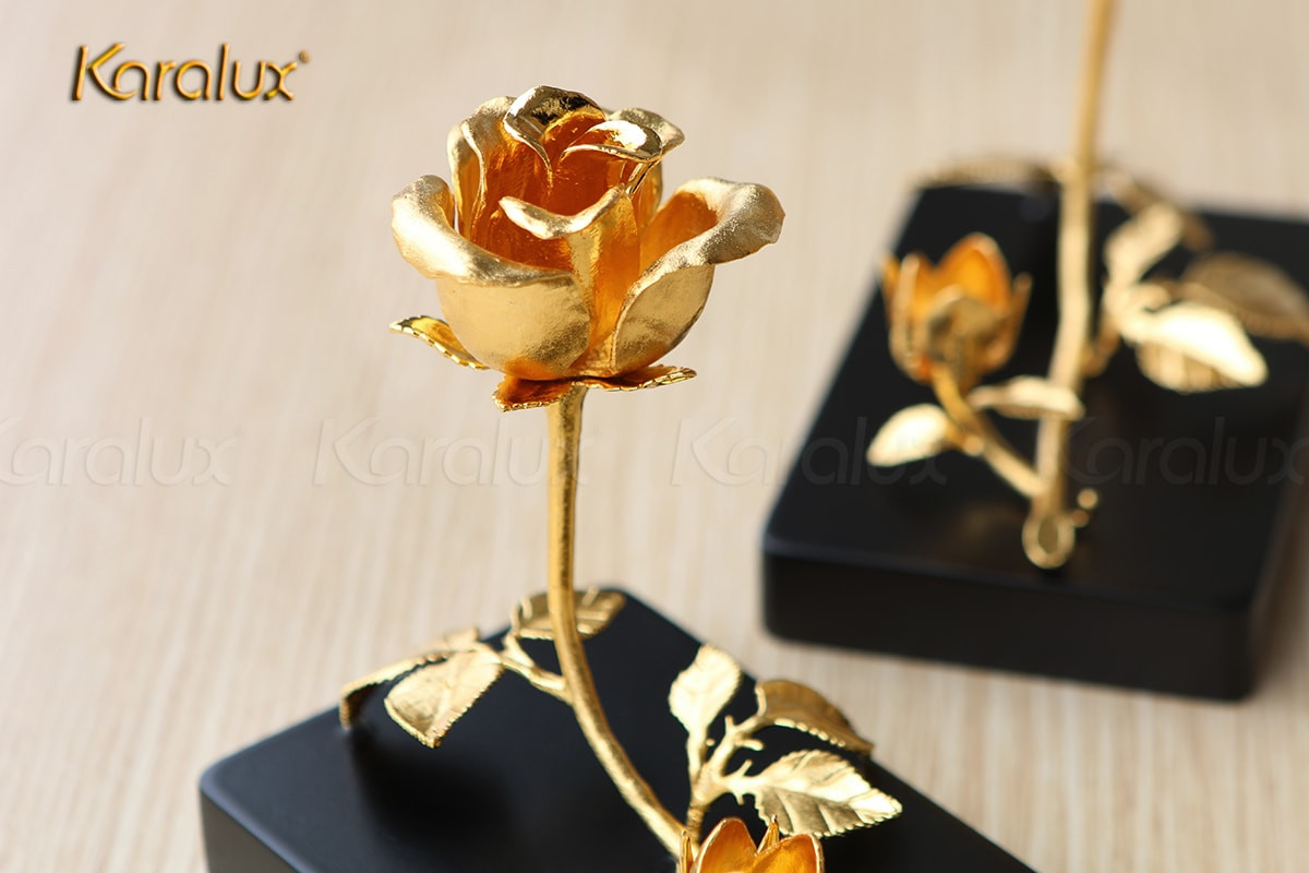 Bông hồng được thiết kế mềm mại và độc đáo. Ảnh: Karalux.