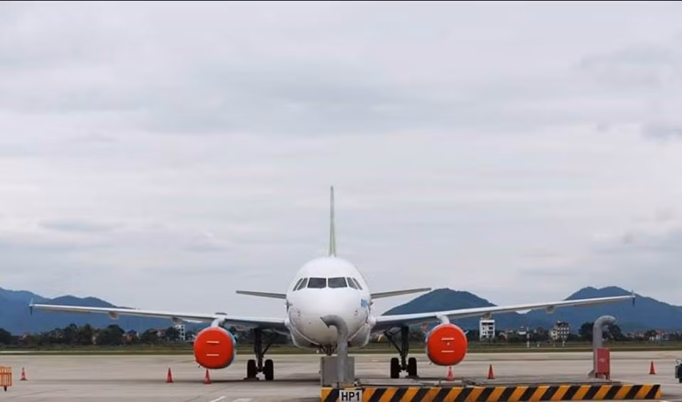 Máy bay là biến thể thân máy bay rút ngắn của Airbus A320 và được đưa vào sử dụng vào tháng 4/1996, 2 năm sau Airbus A321 và 8 năm sau chiếc A320. Ảnh: Bamboo Airways.