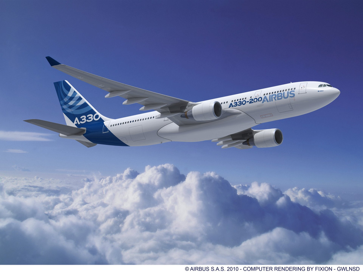 Từ năm 1991 đến nay Airbus đã cho ra lò 1.393 chiếc máy bay Airbus A330 tầm trung. Hiện, mỗi tháng Airbus sản xuất 7 chiếc A330. iAirbus.