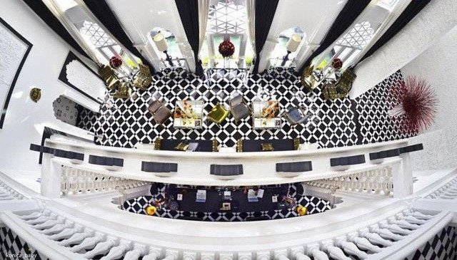 Ông Khải từng cho biết lâu đài này phải mất hơn 1.000 công nhân làm việc trong hai năm trời mới hoàn thành. Ảnh: Homedy.