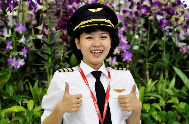 Phương Anh sở hữu thân hình mảnh khảnh với chiều cao 1m62, nụ cười tươi tắn và vóc dáng năng động, cá tính. Ảnh: Zing.