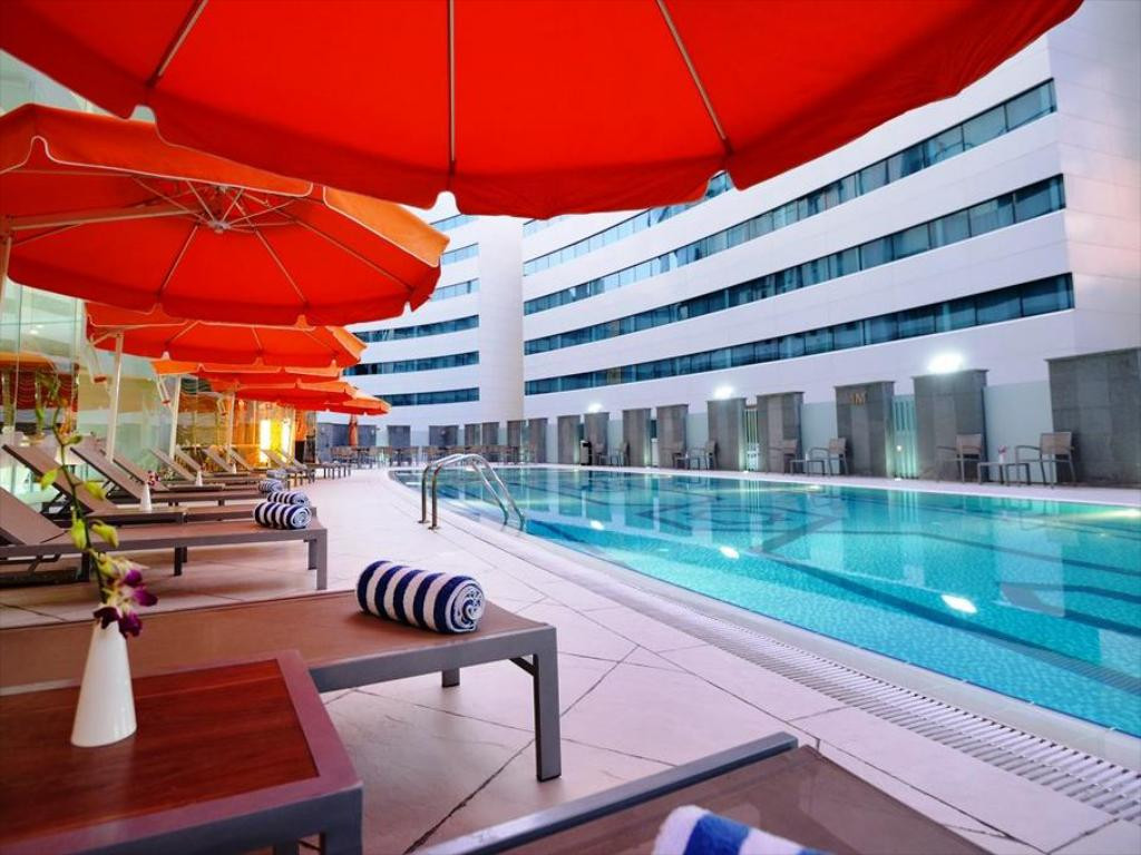 Sở hữu khuôn viên rộng rãi, khách sạn Holiday Villa sẽ là địa điểm đội tuyển Việt Nam có thể thư giãn.