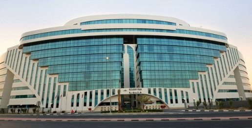 Holiday Villa là khách sạn 4 sao với tiện nghi sinh hoạt đầy đủ.