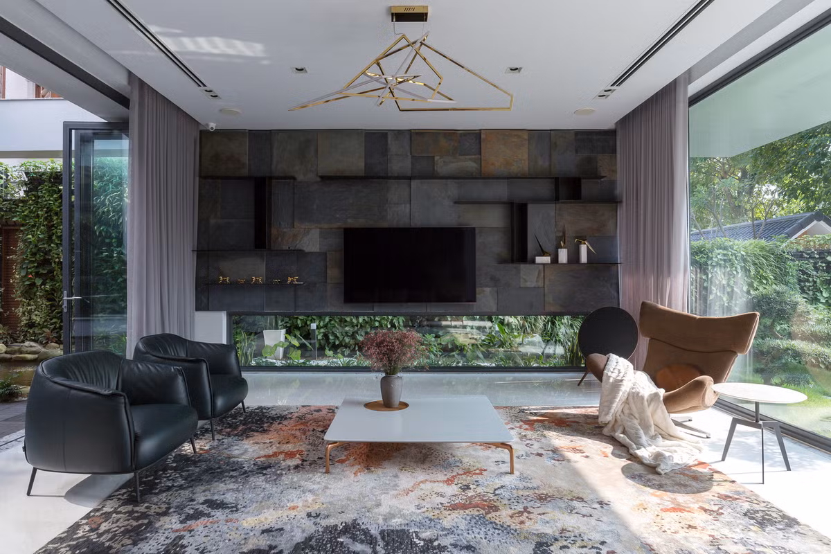 Phòng khách sang trọng với nội thất hiện đại.