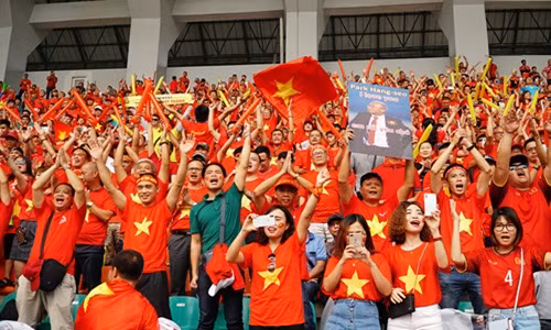 Soi gia tour sang Philippines co vu doi tuyen Viet Nam da AFF Cup