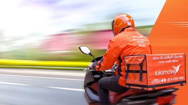 Lalamove khá thành công ở Thái Lan, thị trường có nhu cầu sử dụng xe máy cao như Việt Nam. Và thành công lớn nhất đến từ việc hợp tác chiến lược với ứng dụng nhắn tin, gọi điện miễn phí LINE, có hơn 30 triệu lượt tải ở Thái Lan. Ảnh: Inside Retail Asia.