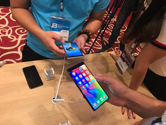 Ngoài ra, Bphone 3 còn được Bkav trang bị công nghệ bảo mật như tránh thất lạc, diệt virus...Ảnh: Dân Việt.