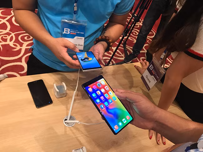 Ngoài ra, Bphone 3 còn được Bkav trang bị công nghệ bảo mật như tránh thất lạc, diệt virus...Ảnh: Dân Việt.