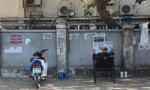 Ngan hang Nha nuoc noi gi ve vay online lai suat 700%?