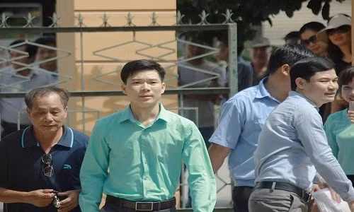 BS Hoang Cong Luong bi truy to toi 10 nam tu vi loi chu quan