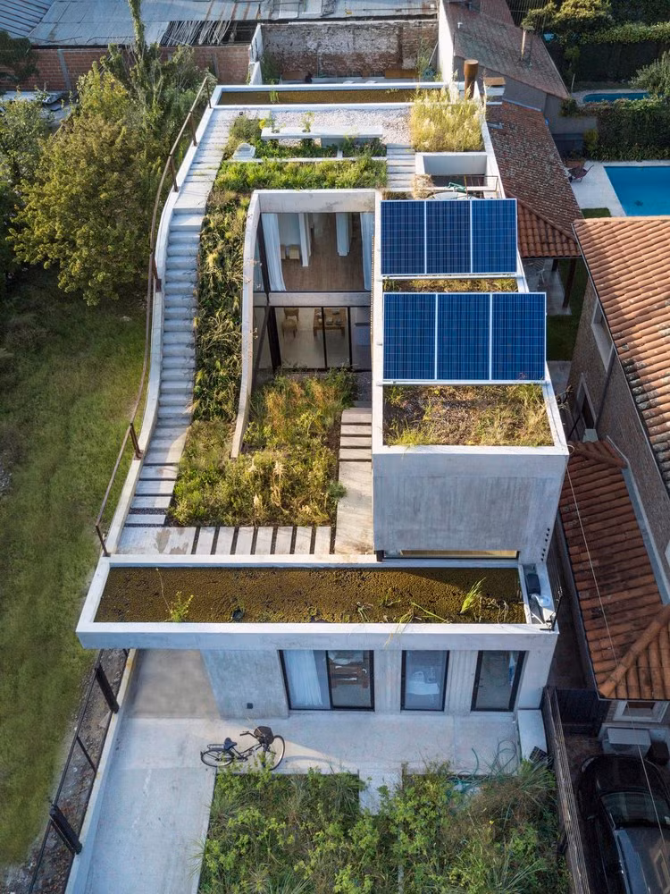 Me man biet thu so huu vuon bac thang 3 chieu tuyet dep