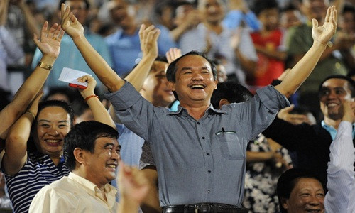 Đem cộng số tiền trên lại thì đúng là 10 năm qua, Học viện phố núi đã ngốn của đại gia Đoàn Nguyên Đức cả nghìn tỷ đồng. Ảnh: Zing.