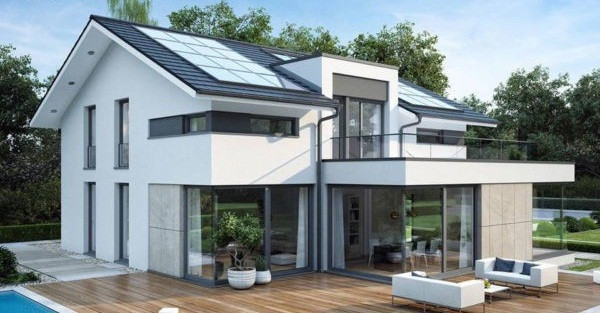 Nhà mái thái thiết kế dưới dạng biệt thự vườn 2 mặt tiền. Mặt tiền chính đi vào khu vực phòng khách và 1 mặt tiền khác đi vào khu vực gara xe. Ảnh: Vtkong.