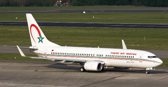 Hãng hàng không Royal Air Maroc sử dụng chiếc máy bay phản lực ATR – 72 để thực hiện chuyến bay dài 69km nối liền giữa Tangiers (Morocco) đến Gibraltar (Anh). Ảnh: UKpoints.