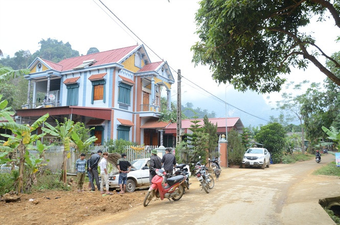 Những ngôi nhà khang trang ngày càng xuất hiện nhiều hơn ở Phù Lưu. Ảnh: Nongnghiep.