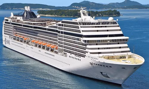 Không chỉ được du ngoạn nhiều cảnh đẹp tại các nước, du thuyền hạng sang Magnifica còn cung cấp đầy đủ những tiện nghi đẳng cấp nhất cho du khách.