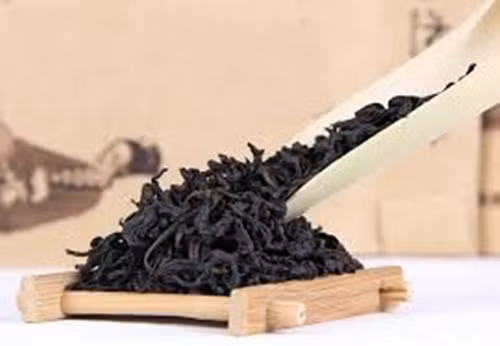 Tên của loại trà này được lấy cảm hứng từ truyền thuyết về người thợ săn đẹp trai Narcissus, con trai của thần sông Cephissus và nữ thần Liriope trong thần thoại Hy Lạp. Ảnh: Wow Amazing.