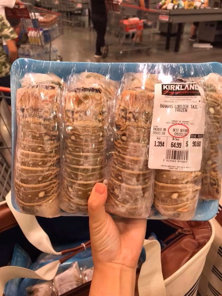 Duoi tom hum Uc hon 2 trieu dong/kg hut khach nha giau Viet