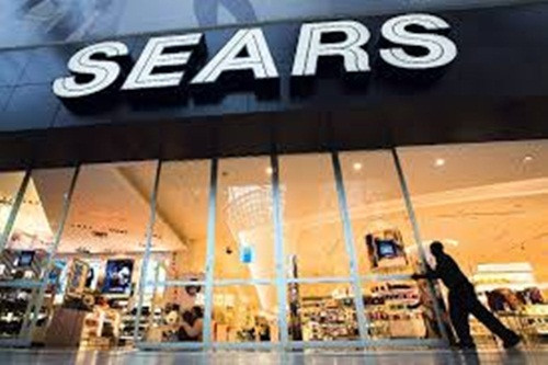 Tuy nhiên, khá lâu trước khi Amazon và thương mại điện tử trỗi dậy, các hãng bán lẻ truyền thống lớn như Walmart đã đánh bại Sears về giá và sự tiện lợi. Ảnh: Chattanooga.