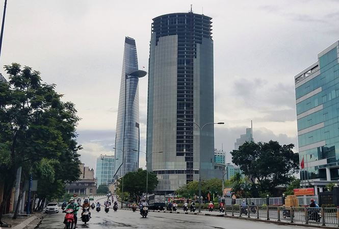 Dự án Saigon One Tower gồm một tòa tháp đôi 5 tầng hầm và 41 tầng cao với tổng mức đầu tư theo công bố ban đầu là 256 triệu USD (hơn 5.000 tỷ đồng). Ảnh: Vietnamnet.