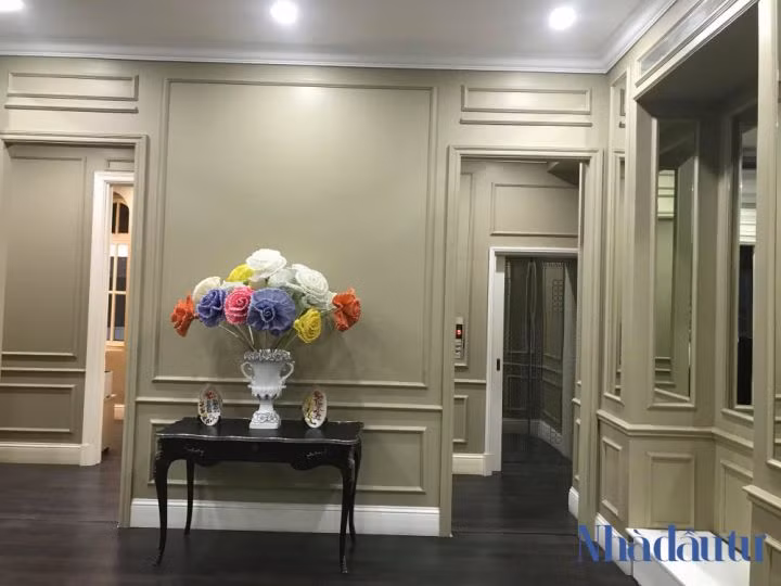 Gioi sieu giau Ha Noi doc tien mua lai biet thu Phap co-Hinh-4