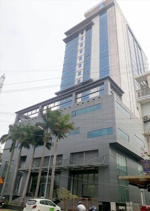Tòa nhà Bạc Liêu Tower là tài sản của Chi cục Thi hành án dân sự TP Bạc Liêu (tỉnh Bạc Liêu) do Cty CP Phát triển đô thị Dầu khí - PVC MêKong, thuộc Cty CP Xây lắp Dầu khí Việt Nam- PVC làm chủ đầu tư. Ảnh: Lao động.