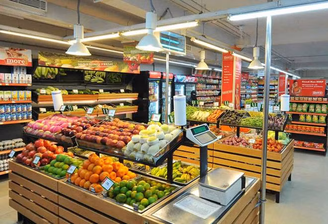 Hầu hết các gia đình đi siêu thị vào cuối tuần để chuẩn bị sẵn sàng cho tuần tiếp theo. Tuy nhiên, khoảng giữa tuần, đặc biệt là tối thứ 4, mới nhiều thực phẩm như thịt, trứng được giảm giá.