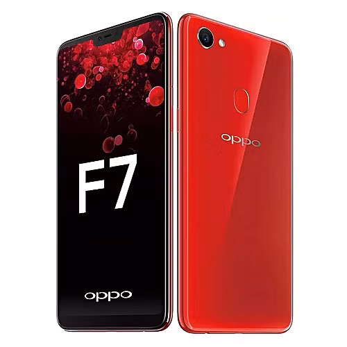 Oppo F7 có lợi thế hơn Bphone thế hệ 3 ở khả năng selfie khi camera trước có độ phân giải lên đến 25MP. Tuy nhiên, máy lại không hỗ trợ sạc nhanh. Ảnh: Jumia Kenya.