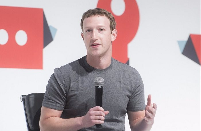  Tỷ phú công nghệ Mark Zuckerberg (61 tỷ USD) - CEO Facebook chứng kiến tài sản ròng của mình tăng cao khi giá cổ phiếu của mạng xã hội tăng vọt. Zuckerberg thành lập Facebook từ năm 2004 và đang nắm giữ 17% số cổ phiếu.