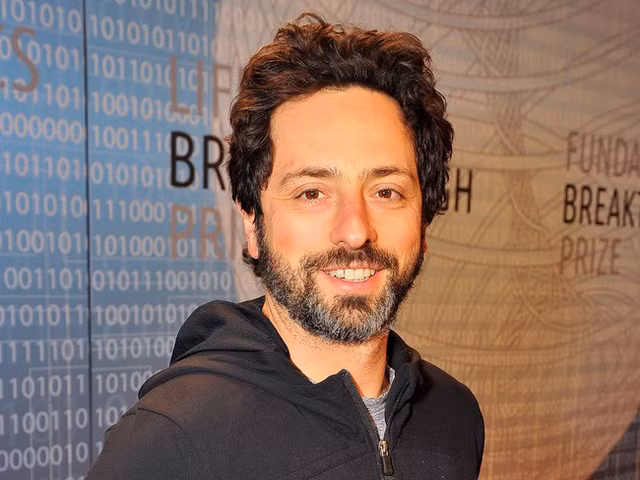 Sergey Brin - đồng sáng lập Google, chủ tịch của Alphabet Inc luôn nghĩ rằng rất nhiều tiền sẽ mua được một chút hạnh phúc. Tuy nhiên, điều đó không thật sự đúng.