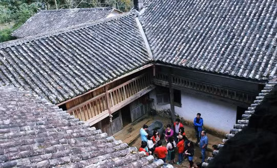 Theo kết luận mới đây của Phó thủ tướng Thường trực Trương Hòa Bình, quyền sử dụng đất khu Dinh thự Vua Mèo thuộc về những người thừa kế hợp pháp của dòng họ Vương. Ảnh: NLD.