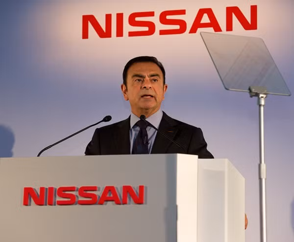 Carlos Ghosn gia nhập Renault năm 1996. Tại thời điểm đó, công ty phải đối mặt với sự quản lý vô cùng yếu kém. Ảnh: Nissan.