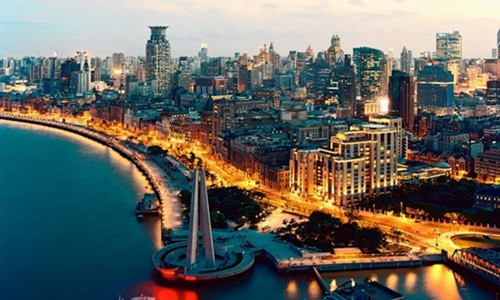 Theo báo cáo mới đây của Ngân hàng Thụy Sĩ Julius Baer, Thượng Hải (Trung Quốc) là thành phố đắt đỏ nhất châu Á. Ảnh: WSJ.