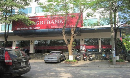 Ro tin don pha san, Ngan hang Agribank len tieng phu nhan