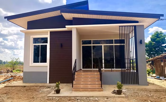 Phá vỡ phong cách truyền thống, nhà cấp 4 mái lệch toát lên phong cách hiện đại, không gian hài hòa là lựa chọn phổ biến của nhiều gia đình trẻ.