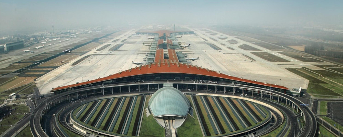 4 trong số 7 đường băng được quy hoạch bên trong sân bay có chiều dài 16km. Ảnh: Fortune.